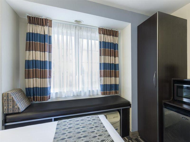 Microtel Inn And Suites Baton Rouge Airport מראה חיצוני תמונה