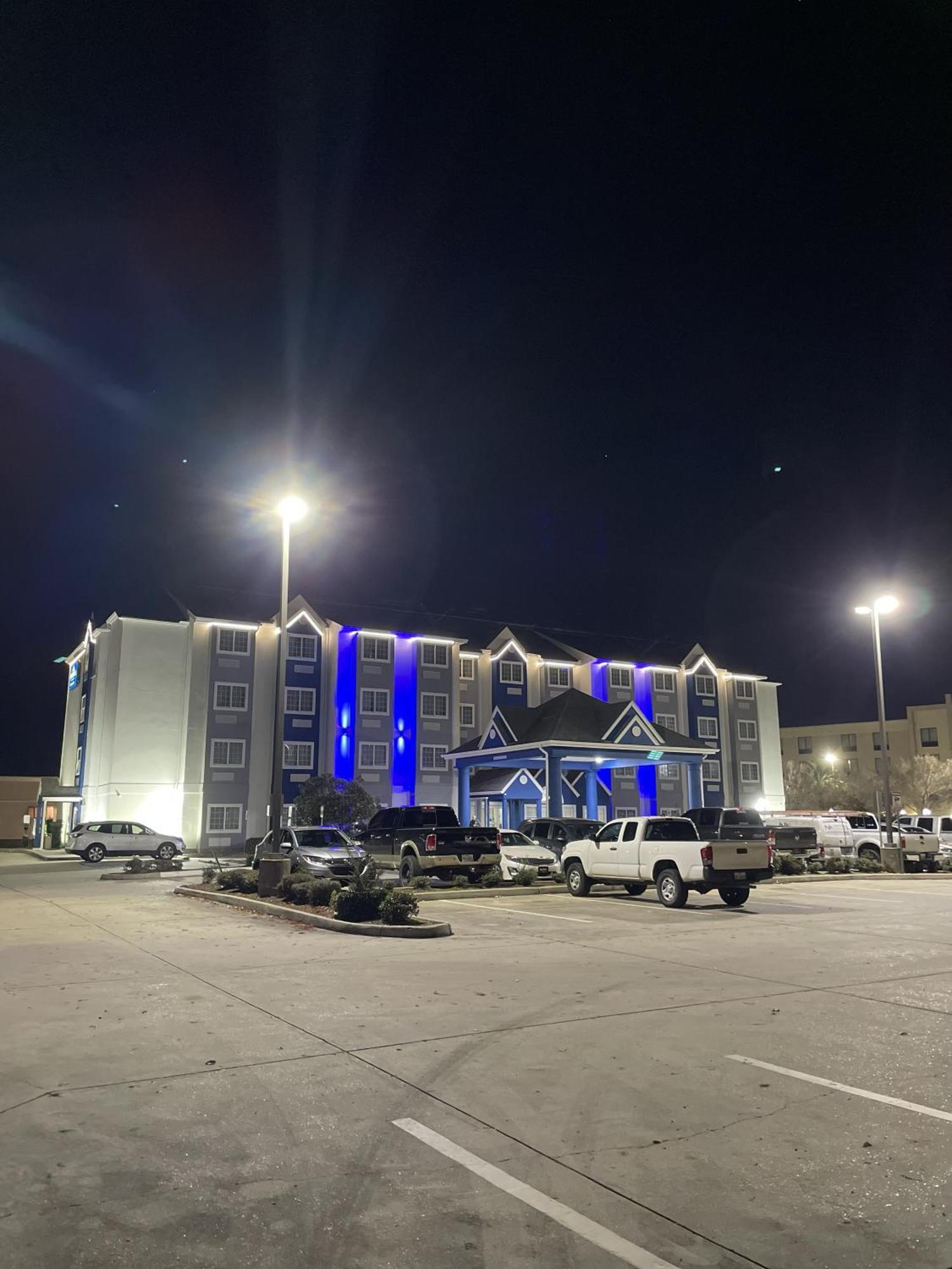 Microtel Inn And Suites Baton Rouge Airport מראה חיצוני תמונה