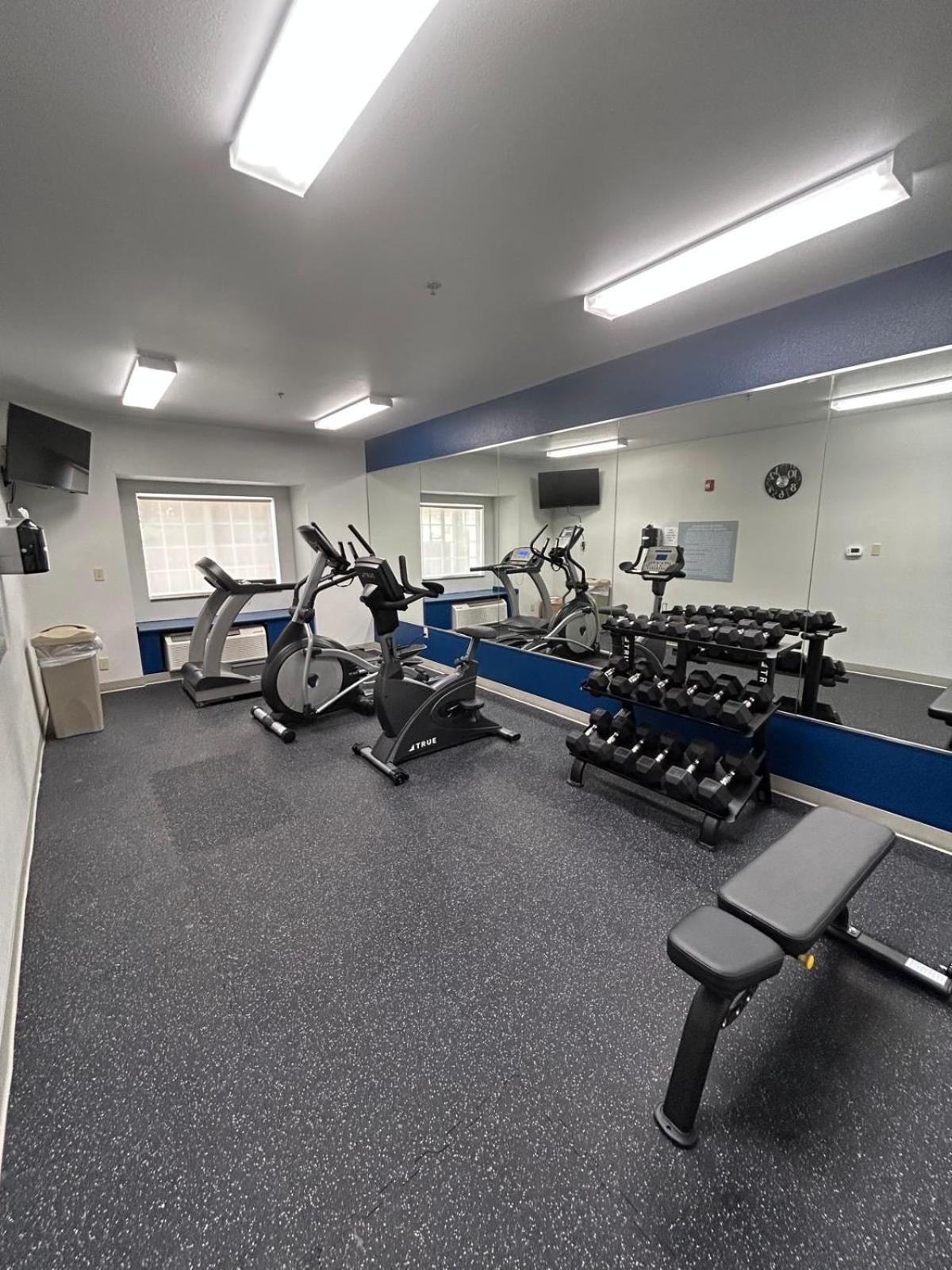 Microtel Inn And Suites Baton Rouge Airport מראה חיצוני תמונה