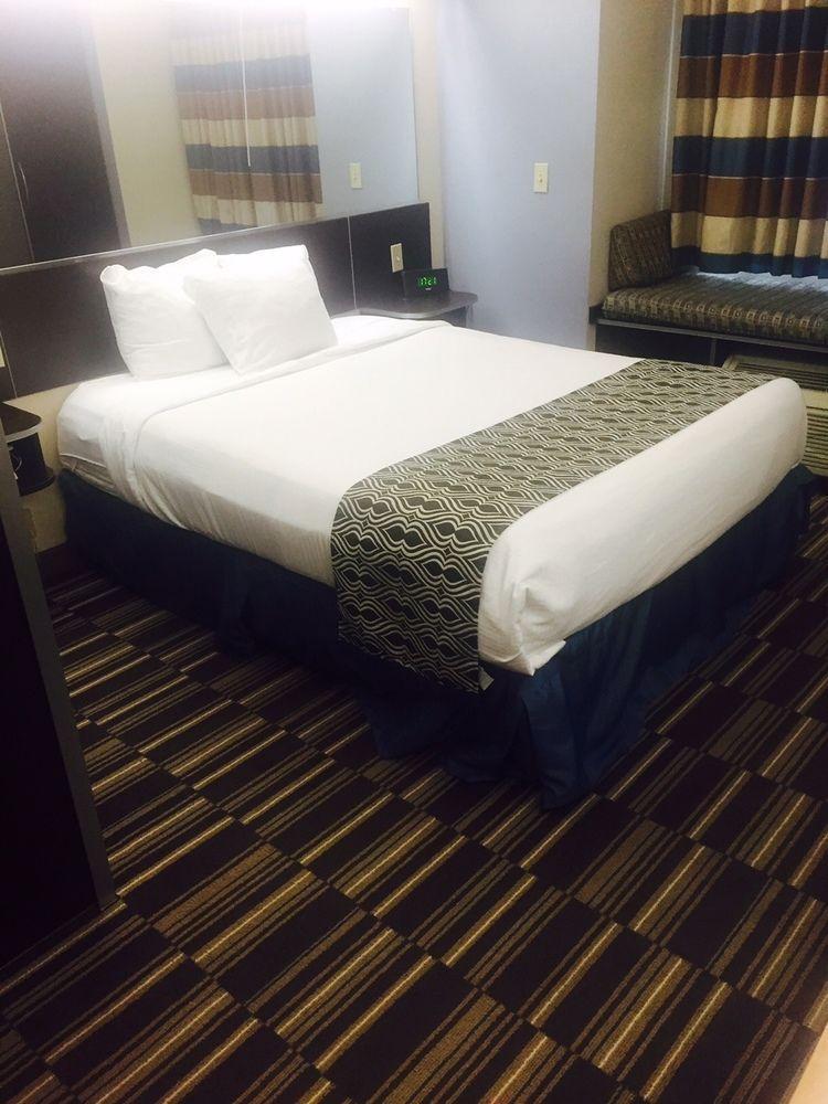 Microtel Inn And Suites Baton Rouge Airport מראה חיצוני תמונה